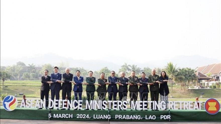 Vietnam calls for stronger ASEAN defence cooperation at regional meeting